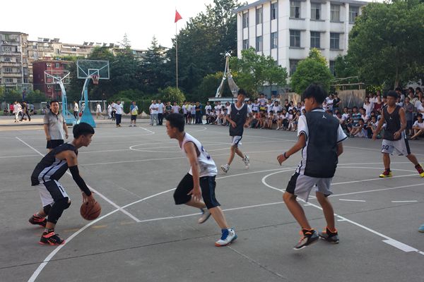 “红五月——青春的活力”系列活动圆满结束