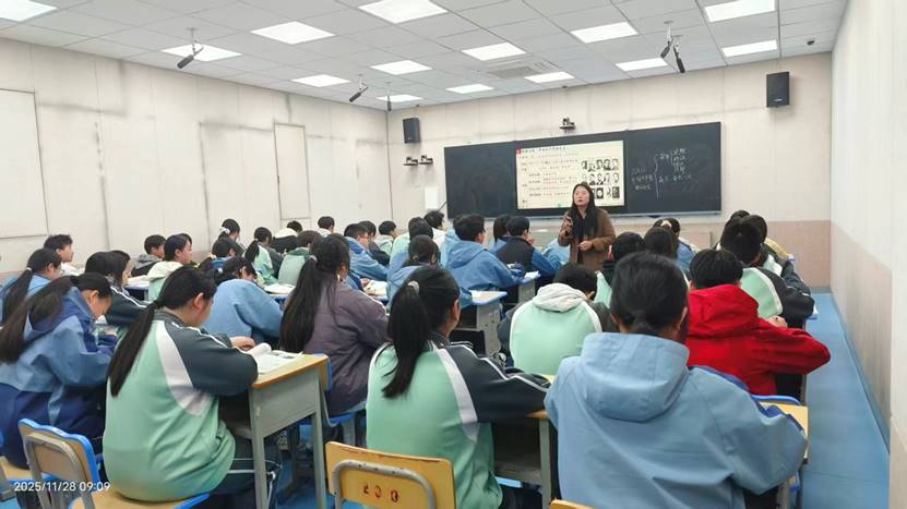 会议室里的人们 AI 生成的内容可能不正确。 会议室里的人们 AI 生成的内容可能不正确。