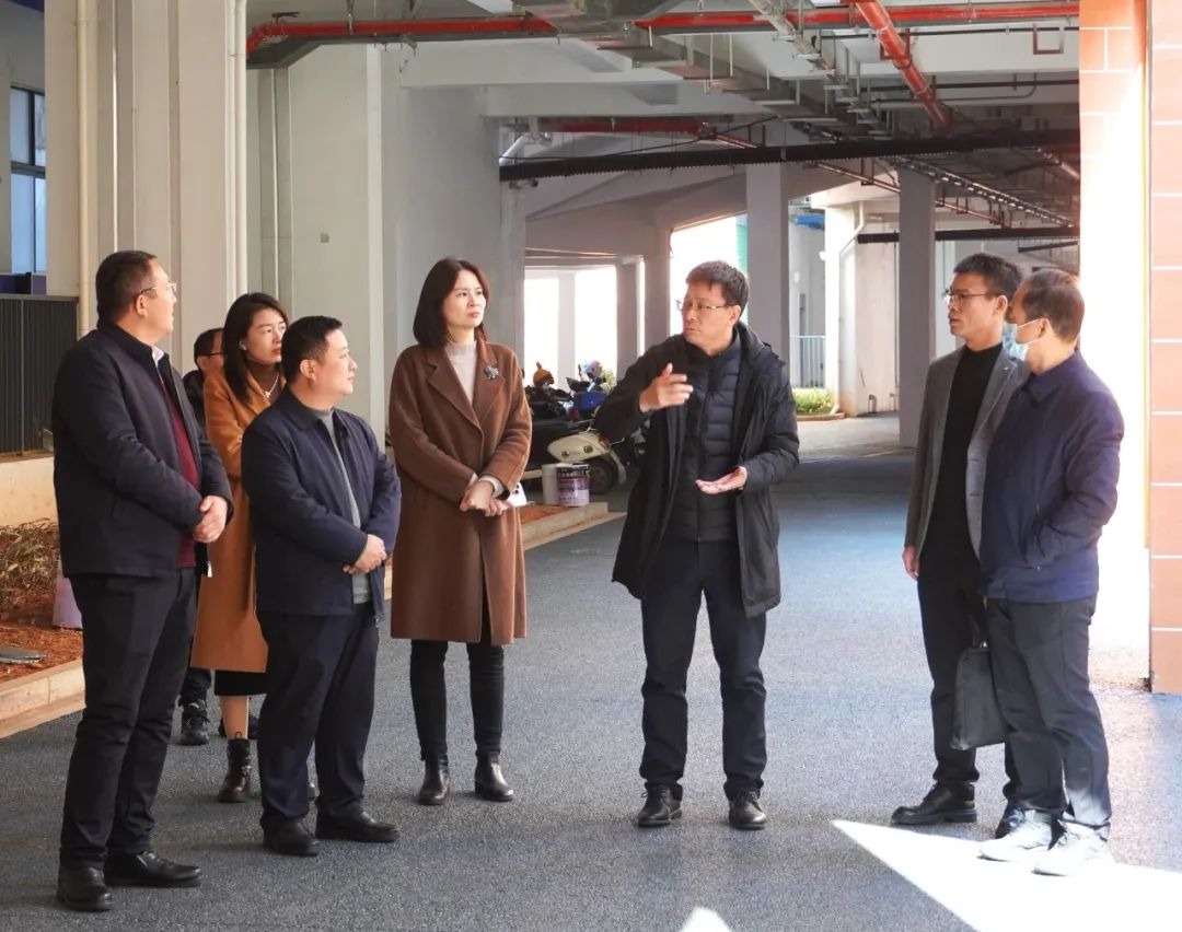 赣南师大领导莅临我校调研指导校园安全工作