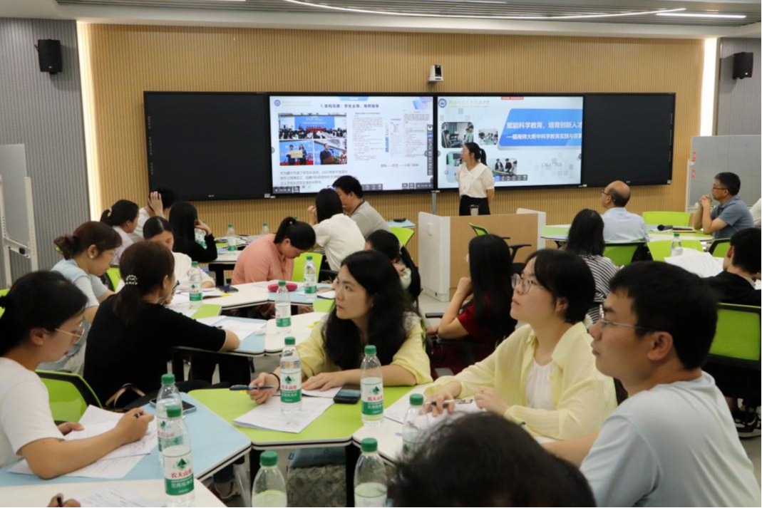 附中教研 | 赣南师大附中与赣州二中开展校际教学交流活动