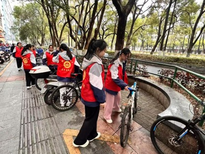 赓续雷锋精神，勇做时代追“锋”人：赣南师范大学附属中学章贡校区学雷锋系列活动纪实