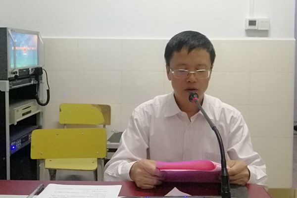 赣南师范大学附属中学召开2019年春季学期期中家长会