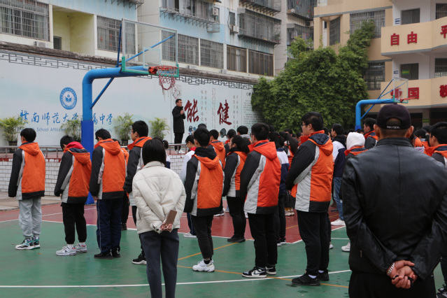 安全警钟长鸣——赣南师范大学附属中学开展防震疏散演练活动