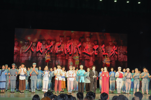 “音乐舞蹈史诗”，引领青春航向