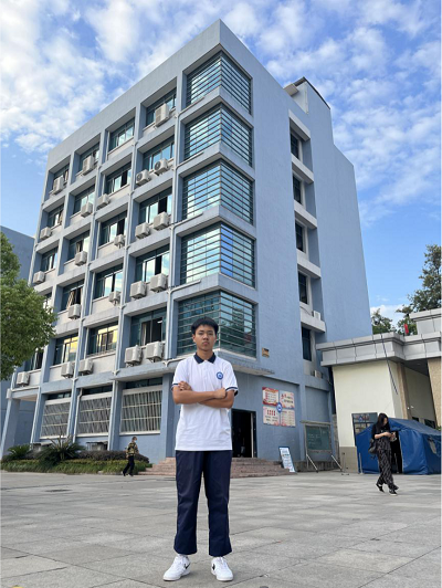 献礼党的二十大，赓续红色血脉——赣南师大附中红色故事宣讲系列活动1