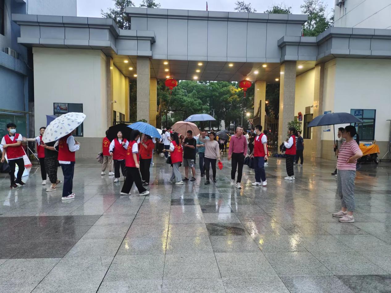 赣南师范大学附属中学召开2022-2023学年春季家长会