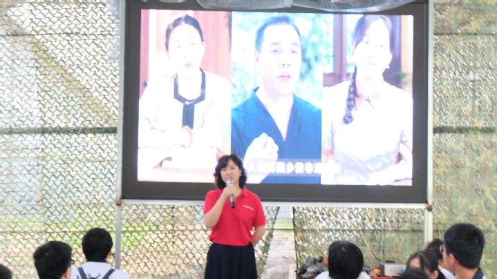 高一年级开展劳动教育实践活动