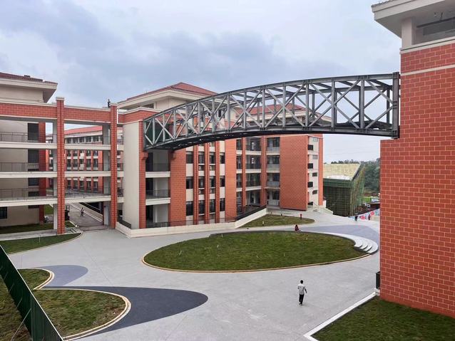 你好，新学期！ ——赣南师范大学附属中学蓉江校区2023年秋季学期开学纪实