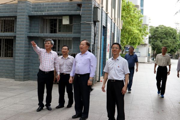 中国科学院李永舫院士莅临附中指导