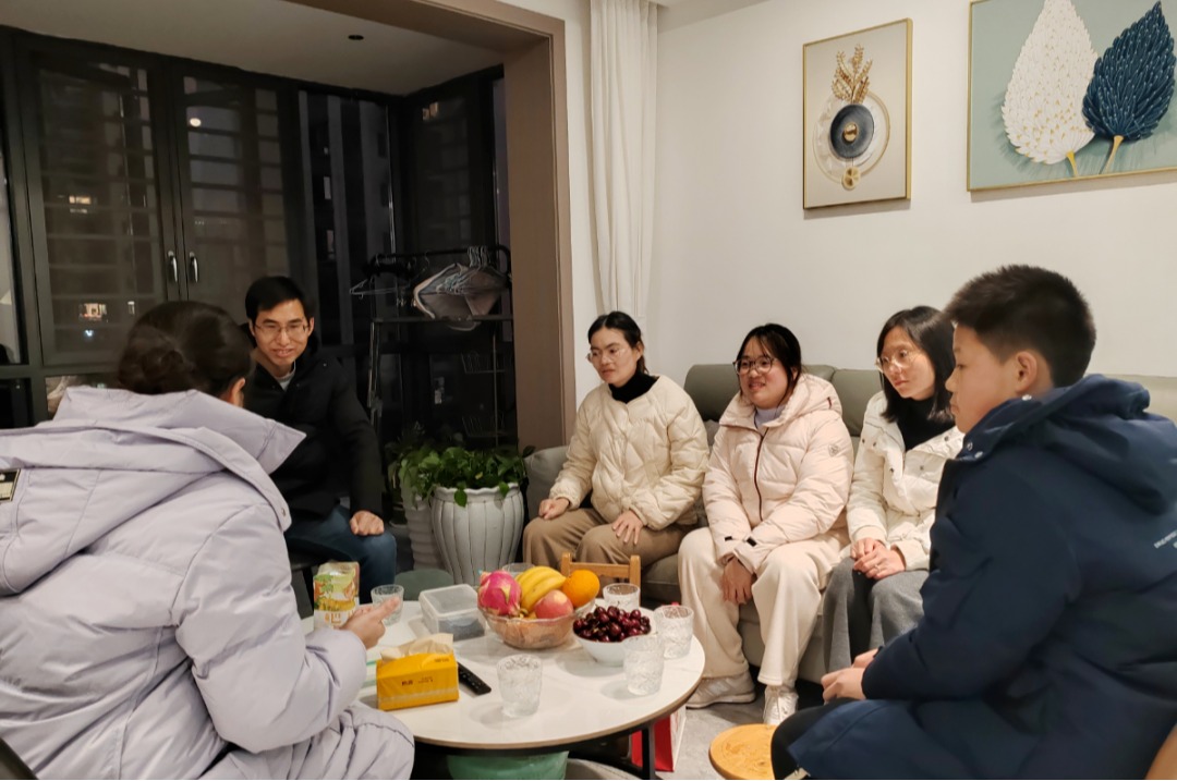 万师访万家，合力育花开——赣南师范大学附属中学寒假家访活动纪实